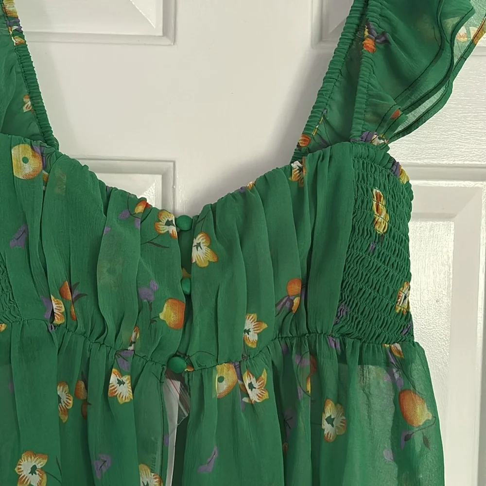 Green Summer Top - Picture 2 of 6